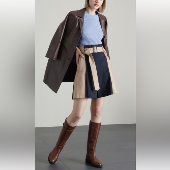 Weekend Max Mara Pants - Weekend MaxMara Label-cut Steppa Shorts Blue Cream Size: IT40 New Never Wore
